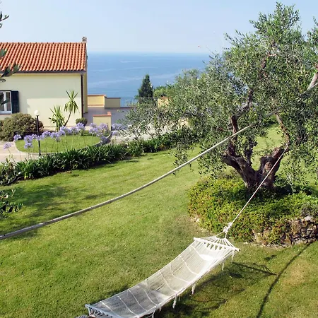 Primavera - Pgi132 By Interhome